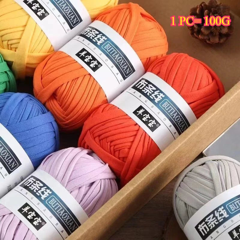 Hilo de poliéster suave de 100 g para tejer DS