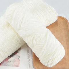 Hilo de chenilla suave de terciopelo de 95 g DS